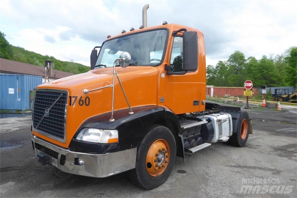 Volvo VNM42T Chassis