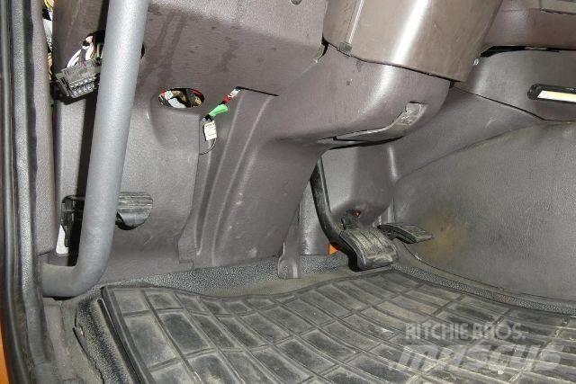 Volvo VNM64T Chassis