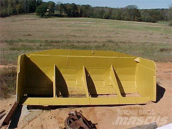 CAT D9H Anlegg - Annet