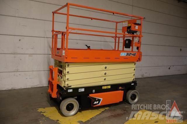 JLG 3246ES Leddede bomlifter