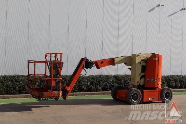 JLG E300AJP Leddede bomlifter