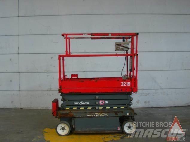 SkyJack SJ3219 Leddede bomlifter