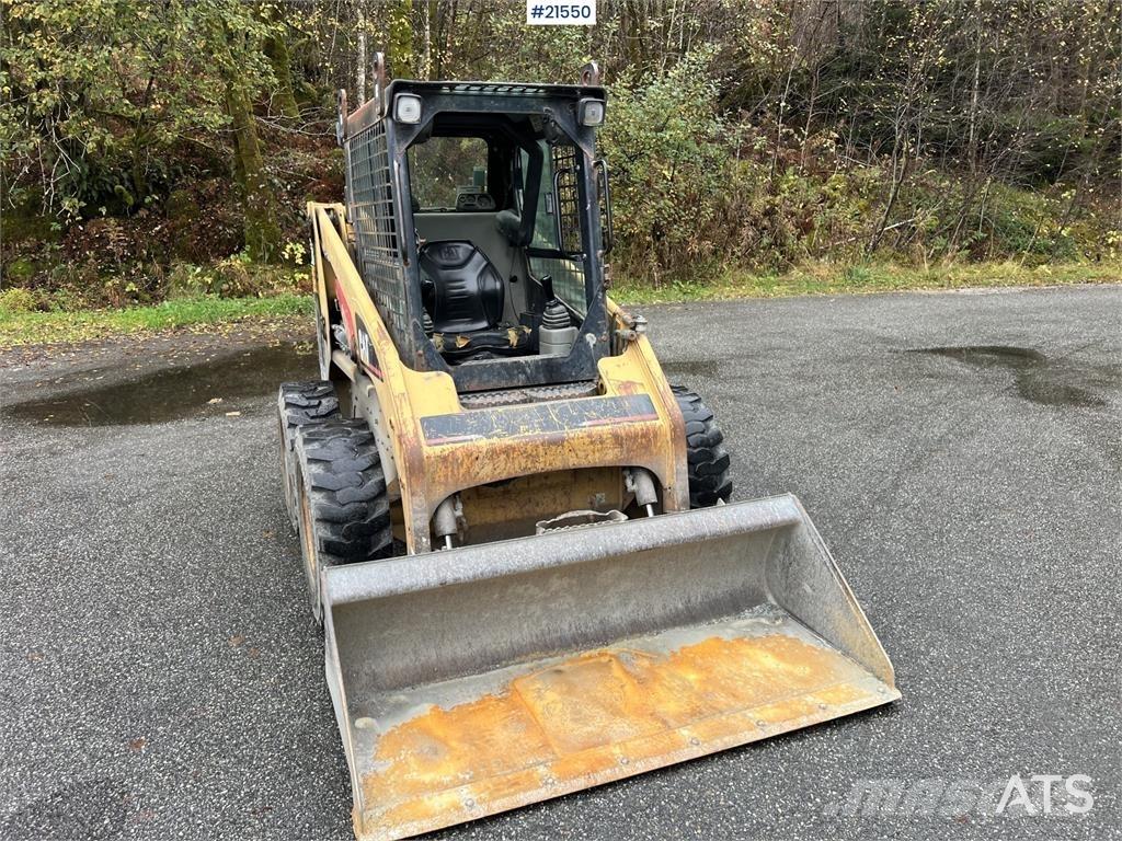 CAT 226 Kompaktlastere