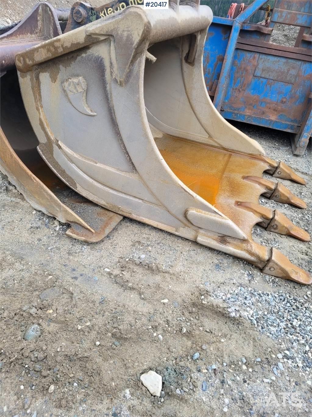 CAT 330F Beltegraver