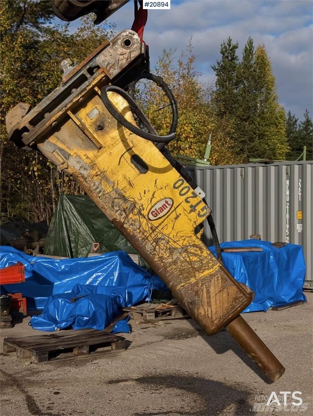 GiANT GT200 Hydrauliske hammere