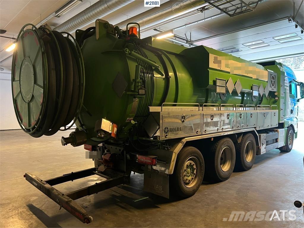 MAN TGX 35.560 Slamsugere
