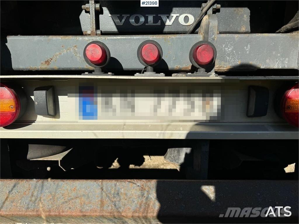 Maur Tip trailer Tippsemi