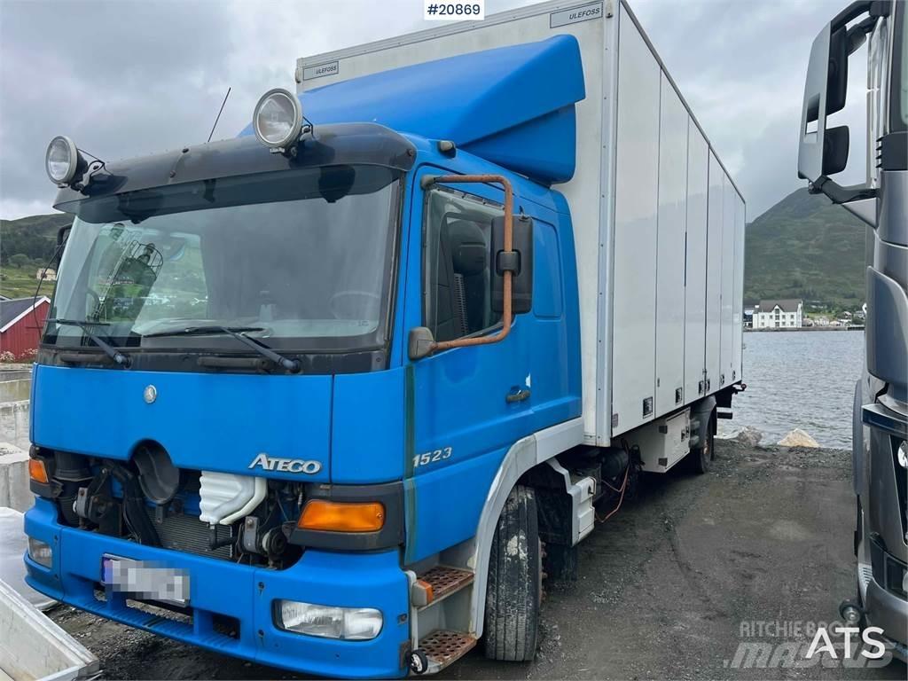 Mercedes-Benz 1523 Skapbiler