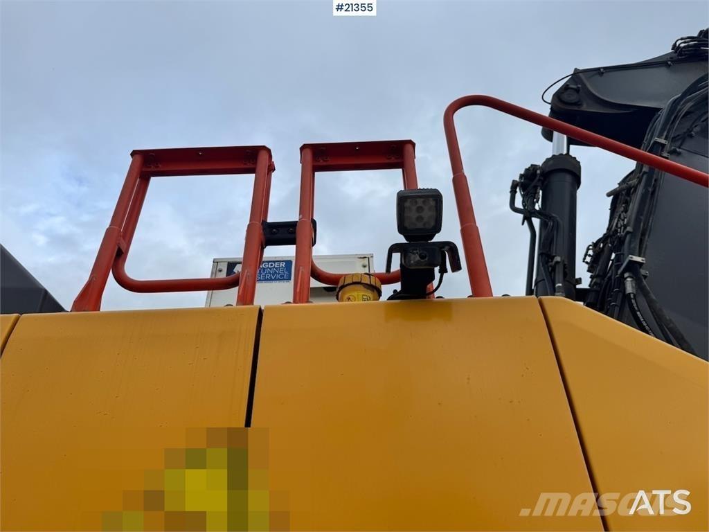Volvo EC300 EL Beltegraver