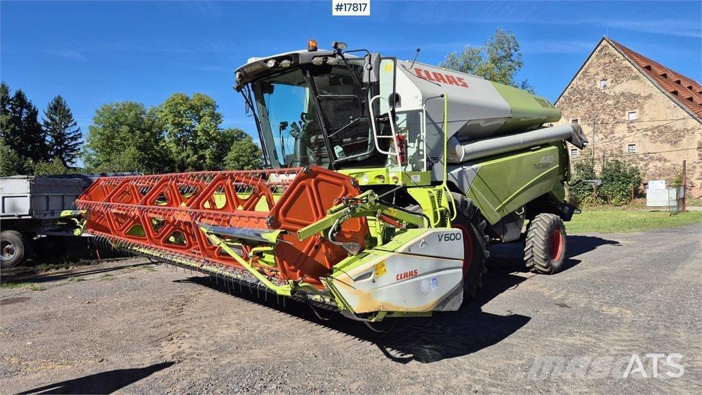 CLAAS Tucano 440 Skurtreskere