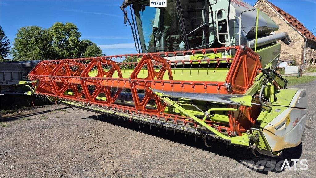 CLAAS Tucano 440 Skurtreskere