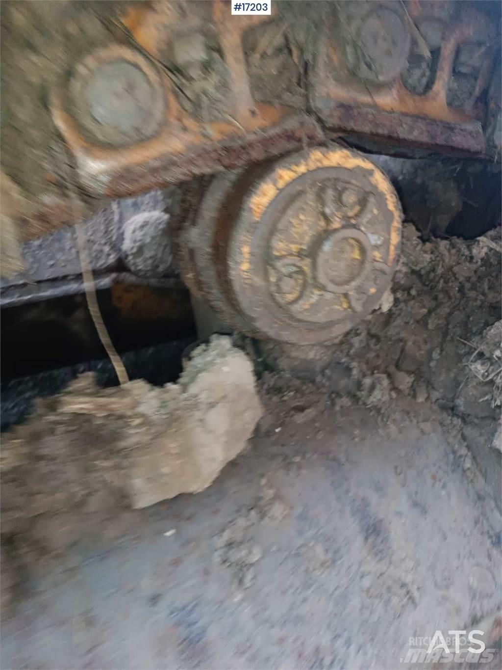 Hanomag D700 C Dozere Beltegående