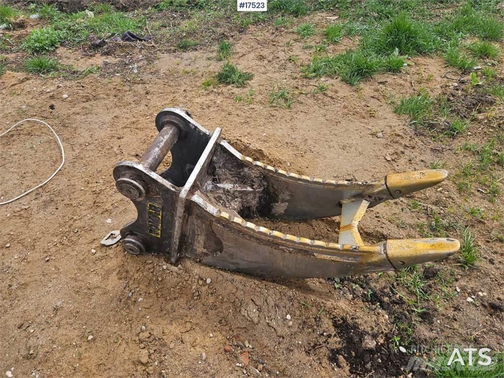 JCB JS 131 LC Beltegraver