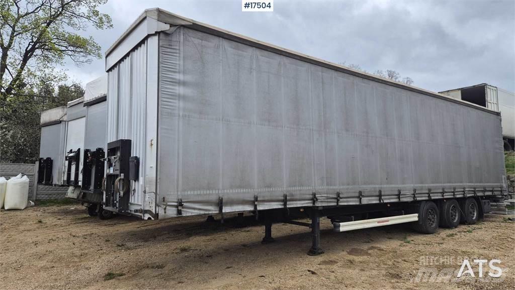 Kässbohrer ME Gardintrailer