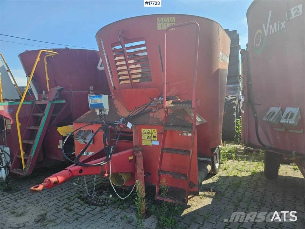 Trioliet SM-12 Lessevogner