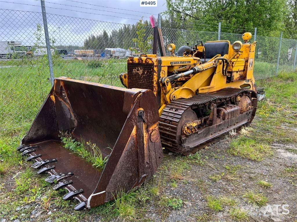 International L125 Dozere Beltegående