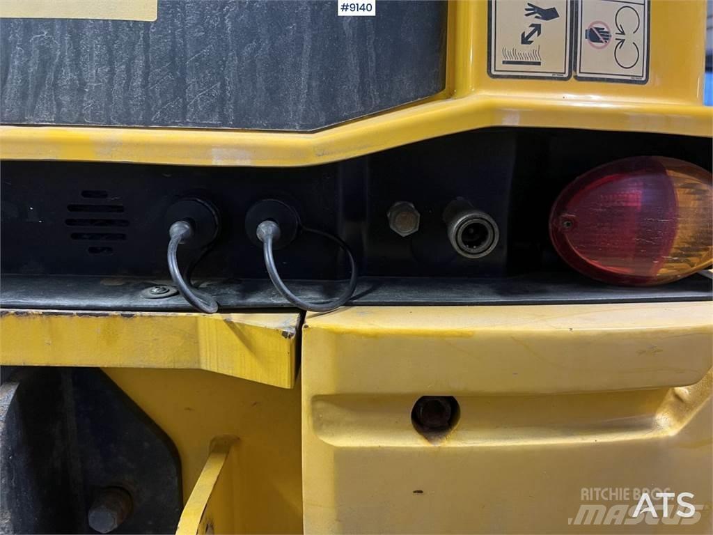 JCB 409 T4 Dozere Hjulgående