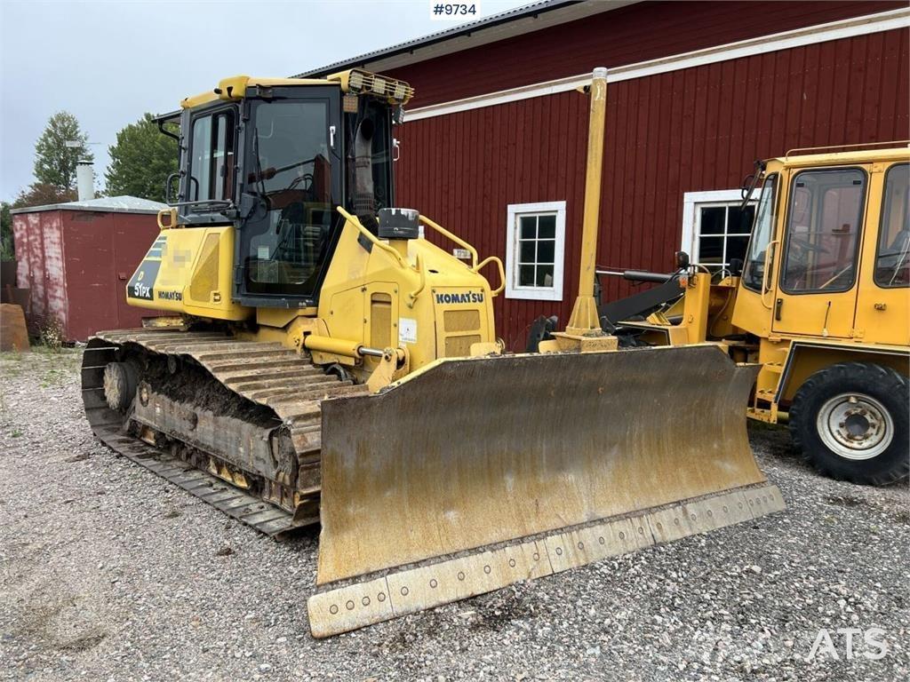 Komatsu D51PX-22 Dozere Beltegående