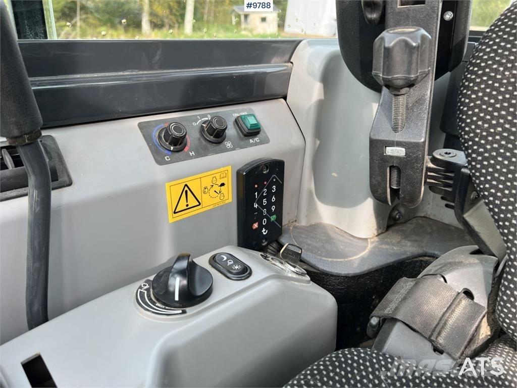 Komatsu PC55MR-5E0 Minigravere <7t