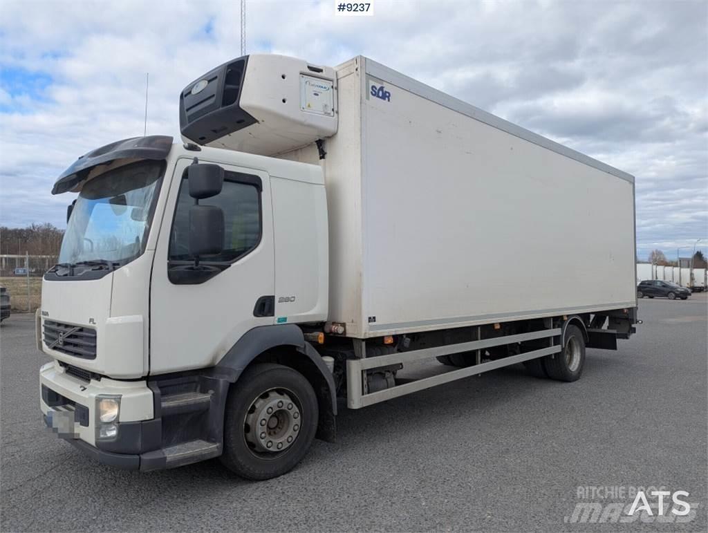 Volvo FL 4*2 Fryse containere