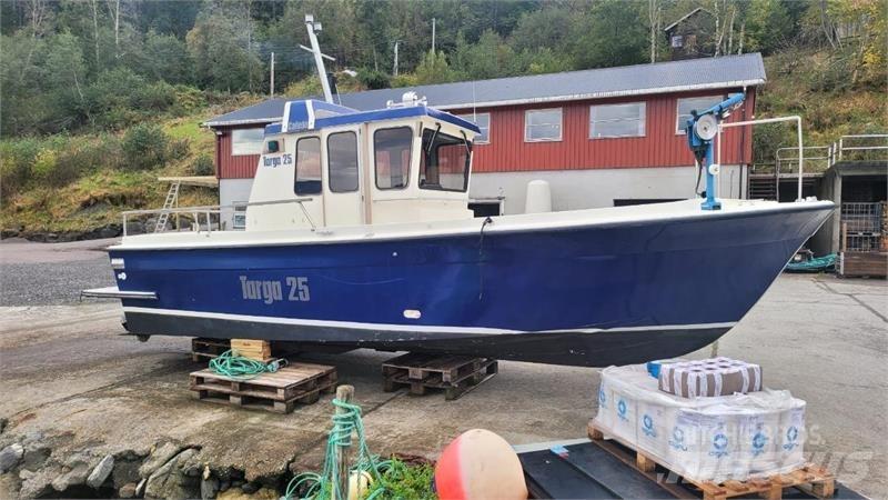  Targa 25 Arbeidsbåter, lektere og pontonger