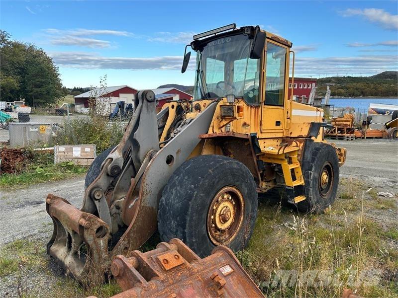 Volvo L90D Hjullastere