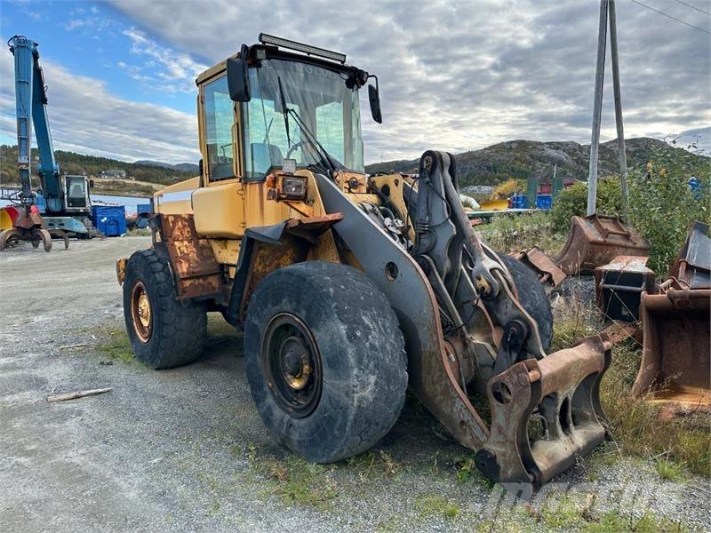 Volvo L90D Hjullastere