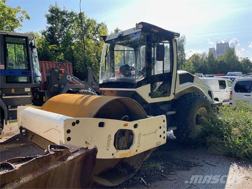 Bomag BW 211-5 Valsetog