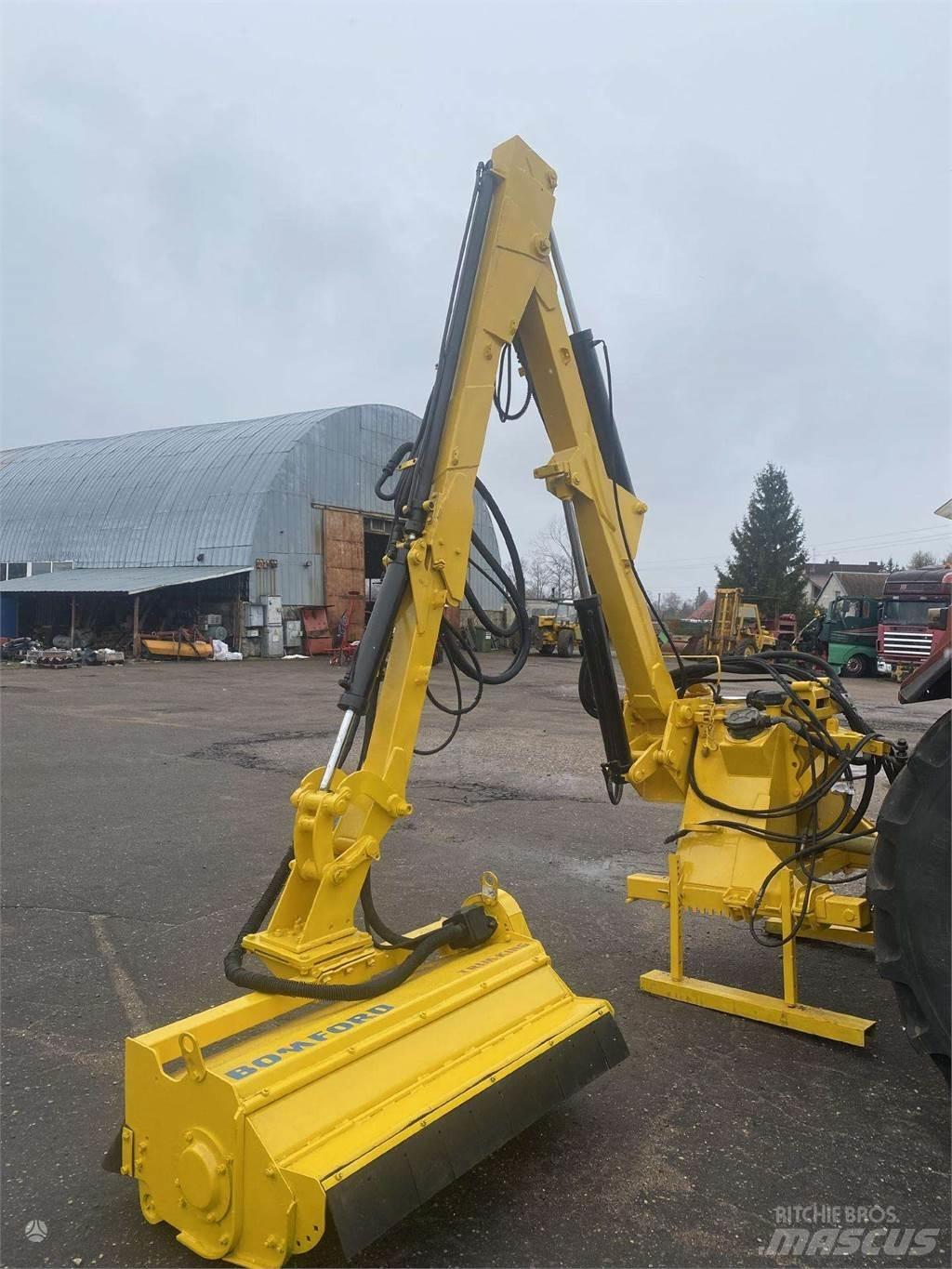 Bomford 800 Slåmaskiner