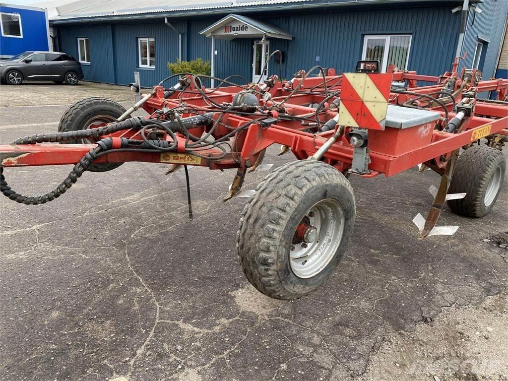 Brix Titan 11/ 300 Slodder