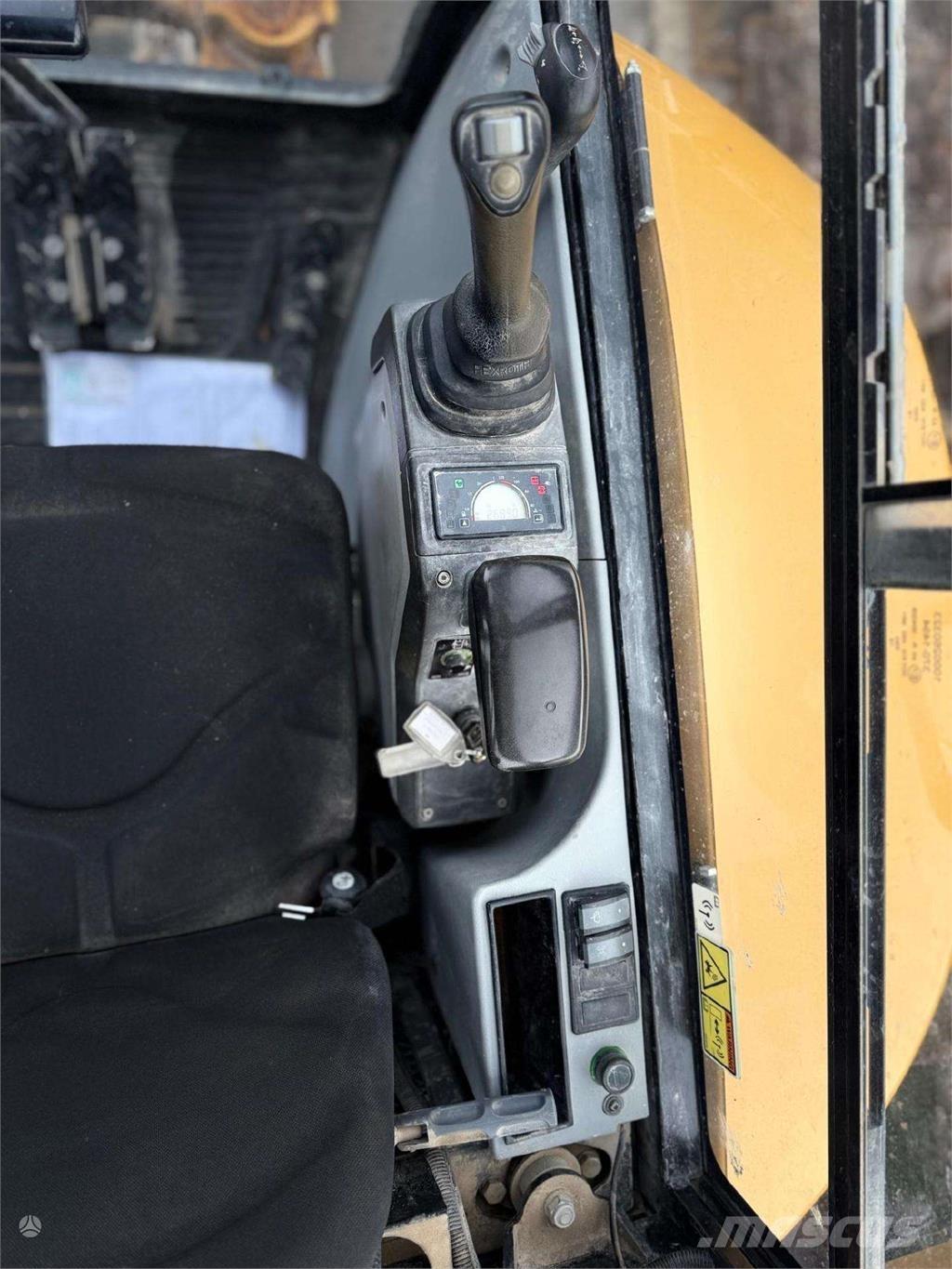 CAT 302.7 DCR Minigravere <7t