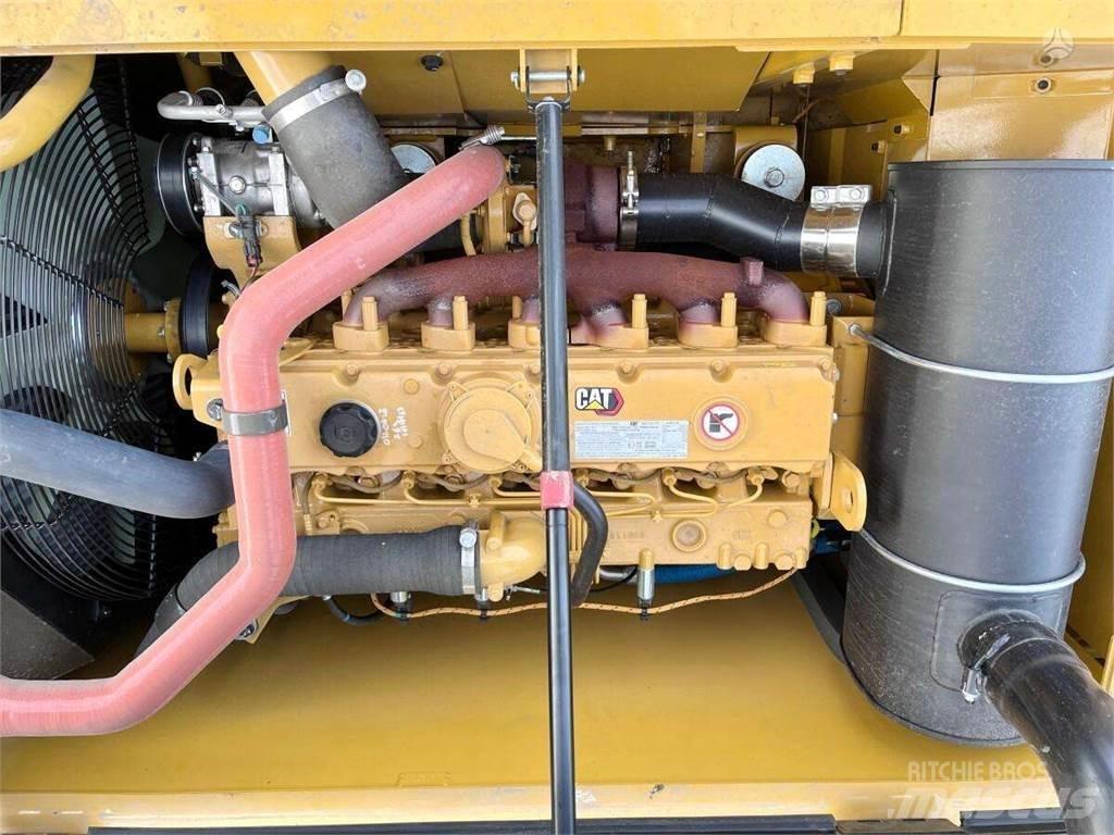 CAT 323D3 Beltegraver
