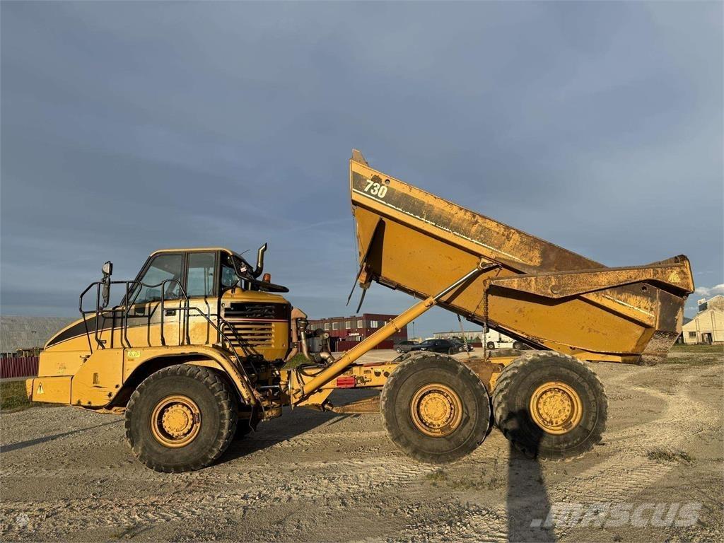 CAT 730 Rammestyrte Dumpere