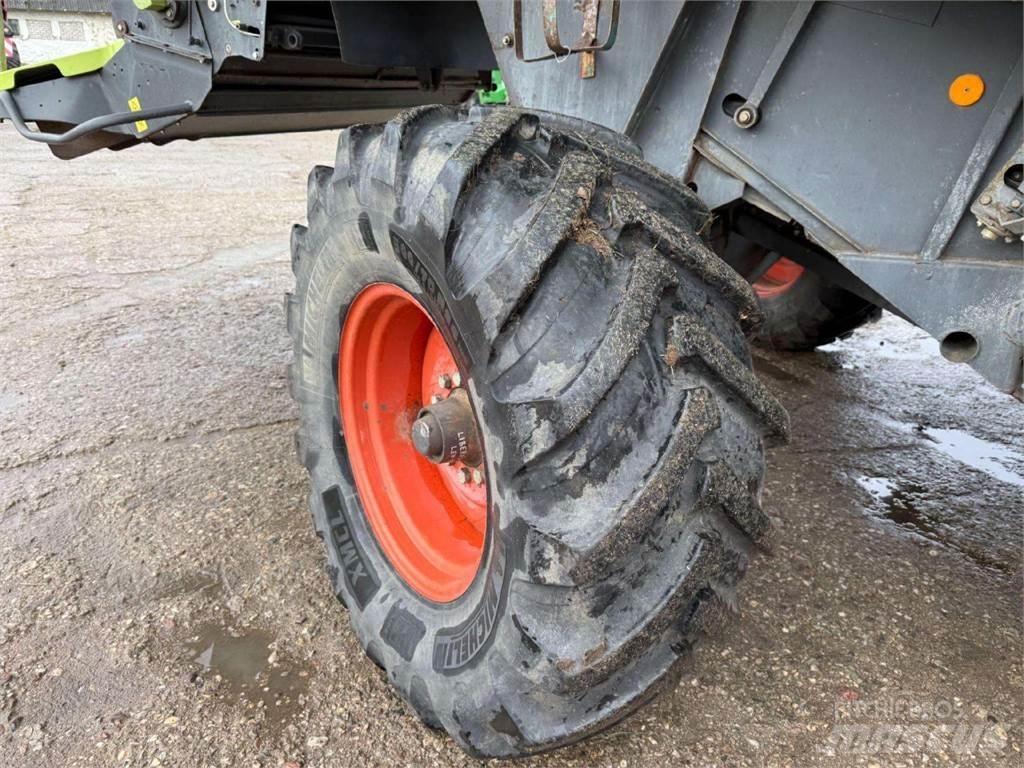 CLAAS LEXION 480 Skurtreskere