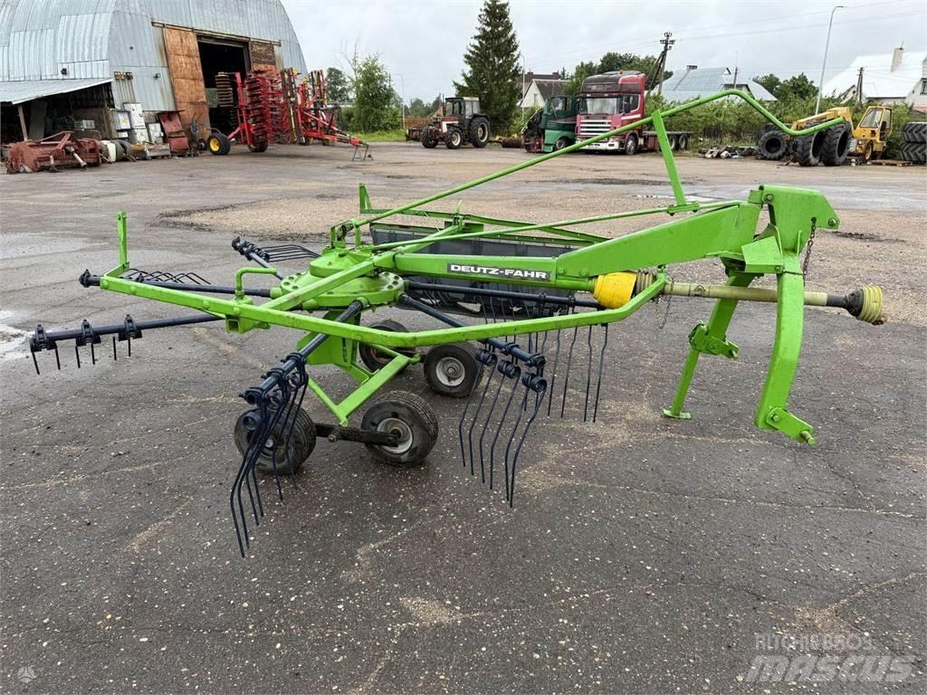 Deutz-Fahr 300 Blande- og fôringsmaskiner