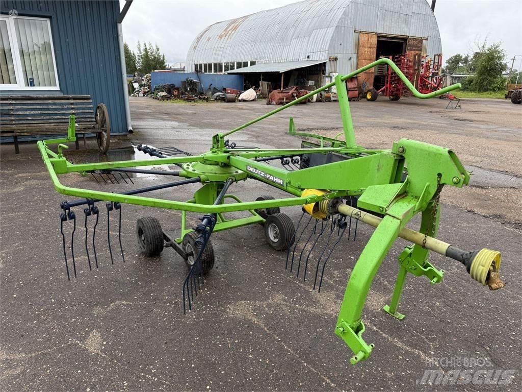 Deutz-Fahr 300 Blande- og fôringsmaskiner
