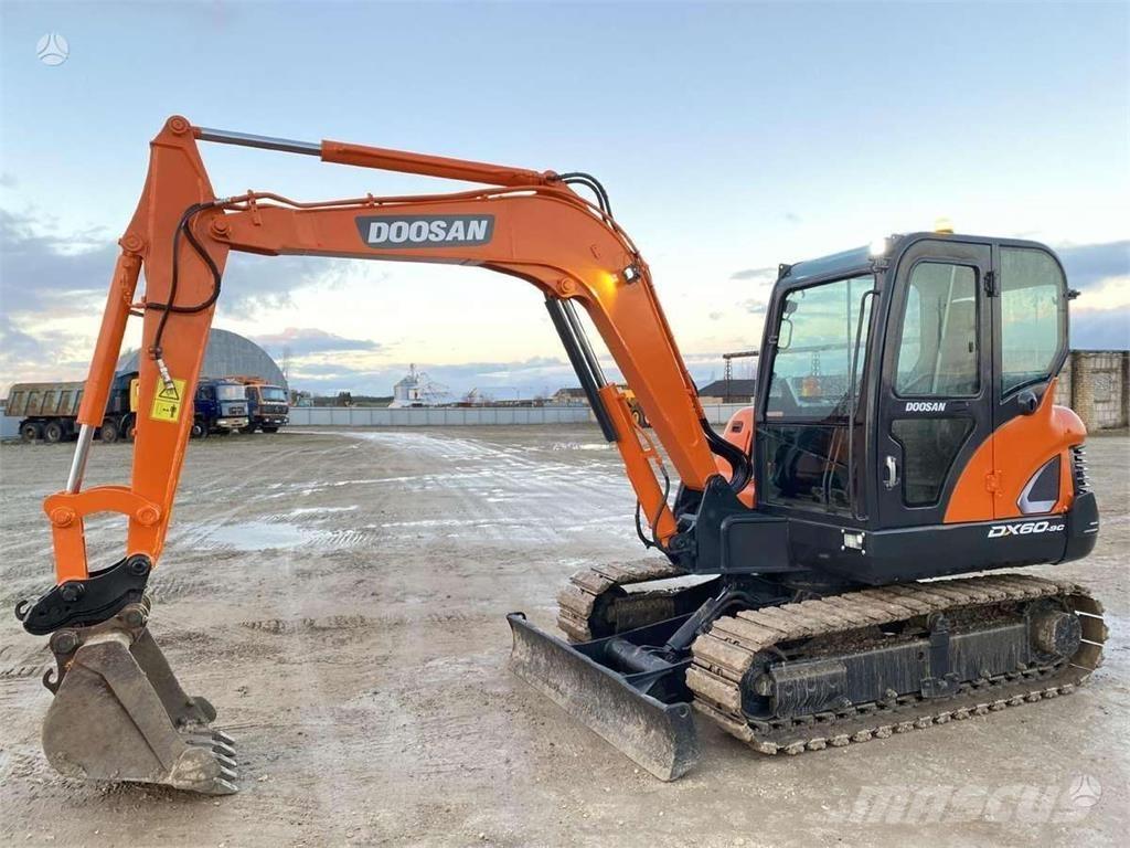 Doosan DX 60 C Minigravere <7t