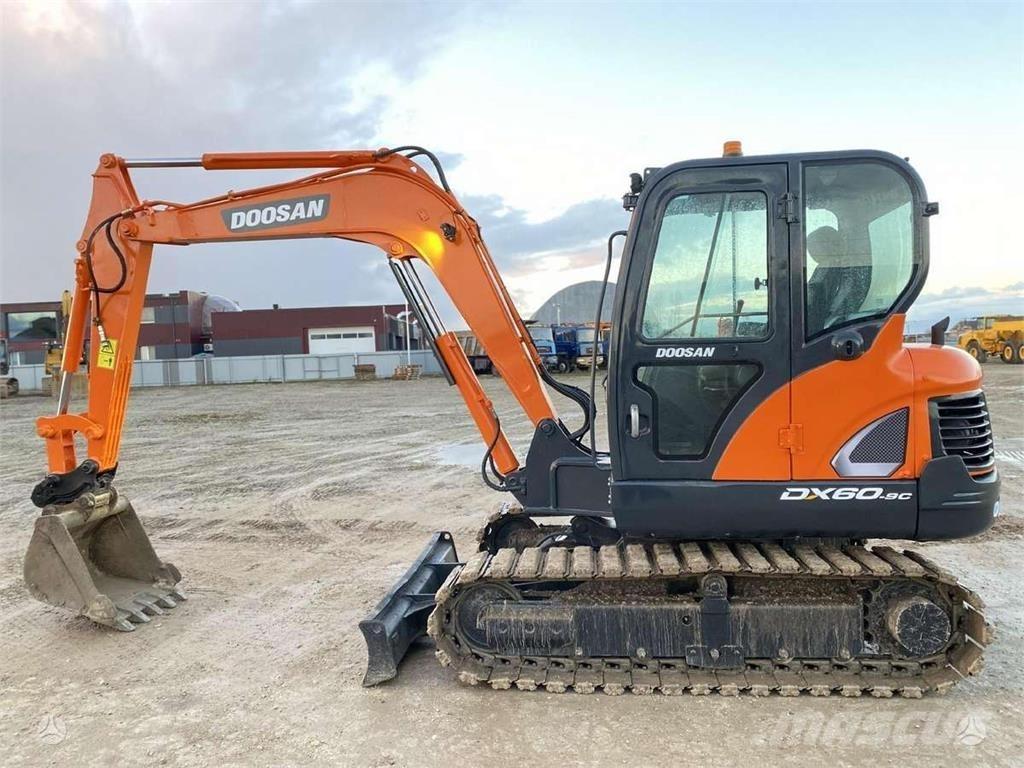 Doosan DX 60 C Minigravere <7t