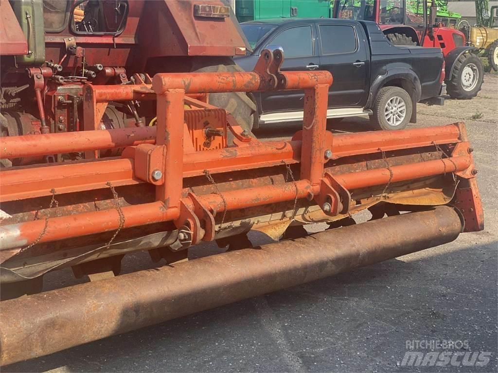 Dücker 300 Slåmaskiner