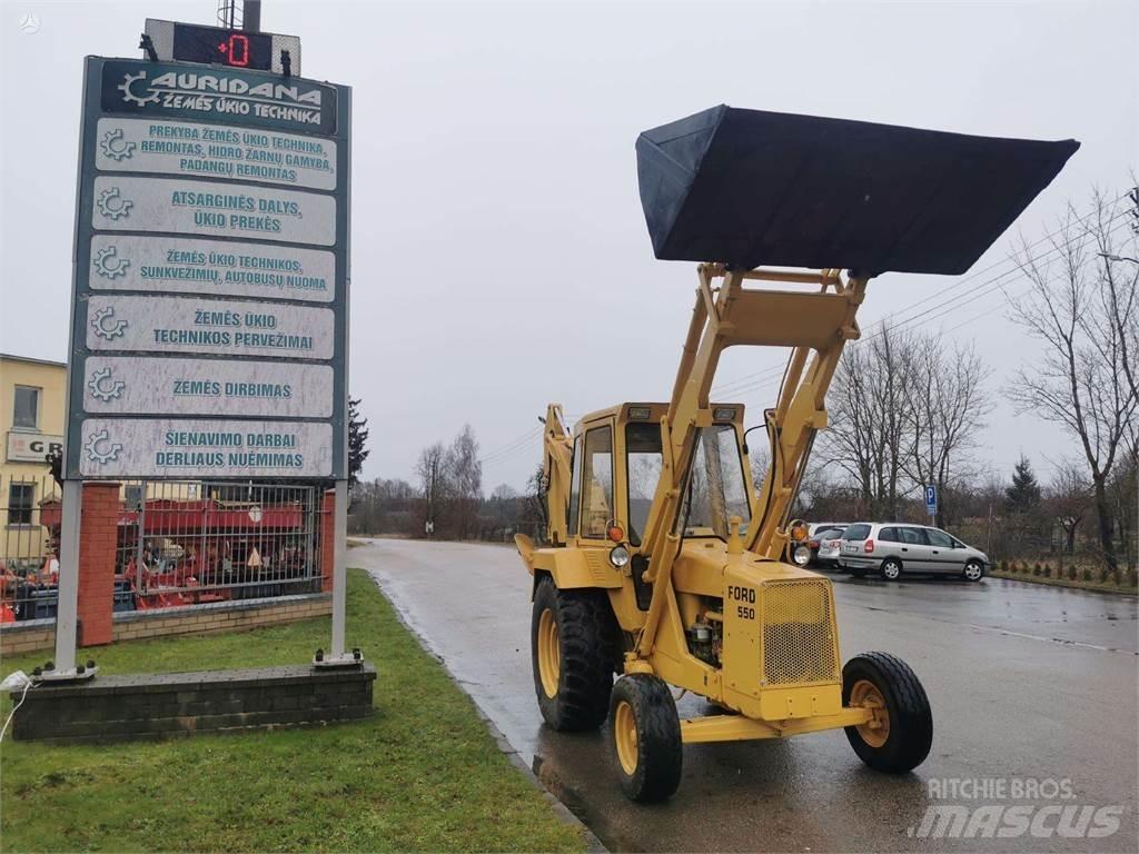 Ford 550 Traktorgravere