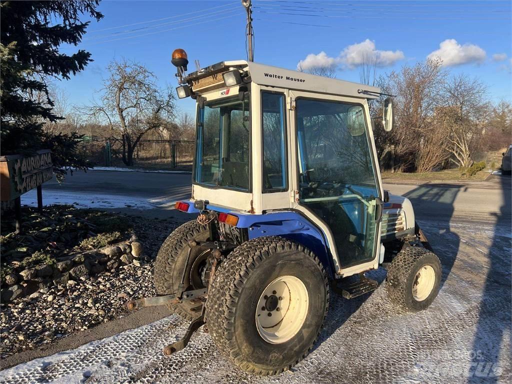 Iseki 325 Traktorer