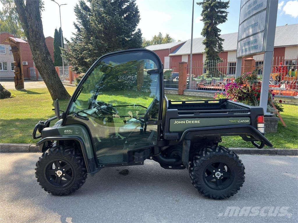 John Deere  ATV