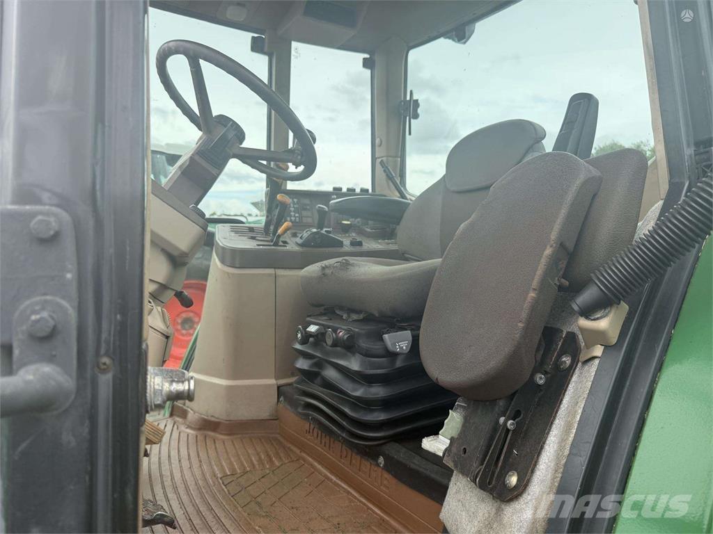 John Deere 6210 Traktorer