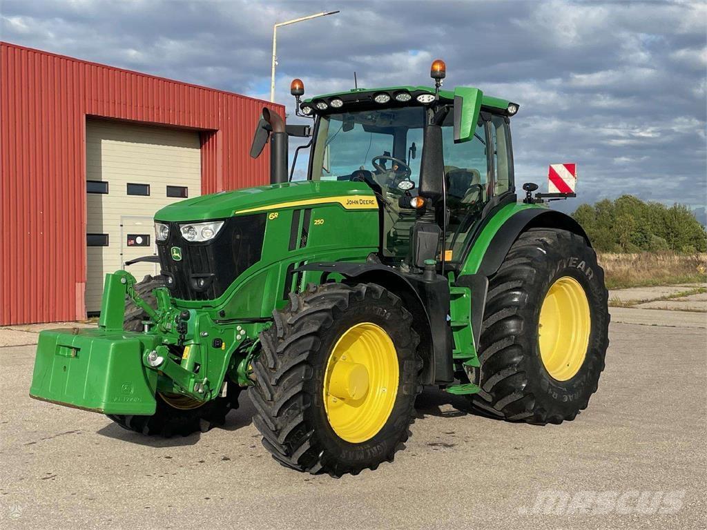 John Deere 6R 250 Traktorer