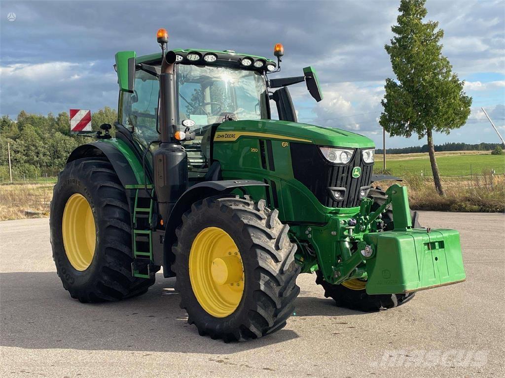 John Deere 6R 250 Traktorer