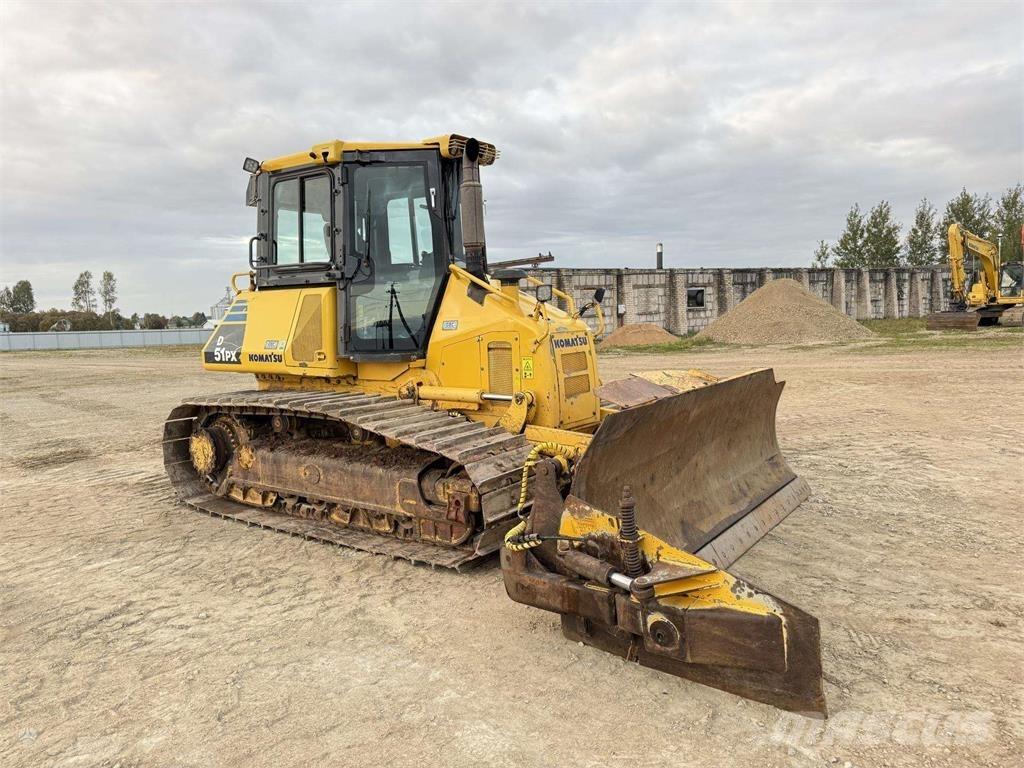 Komatsu D51PX-22 Dozere Beltegående
