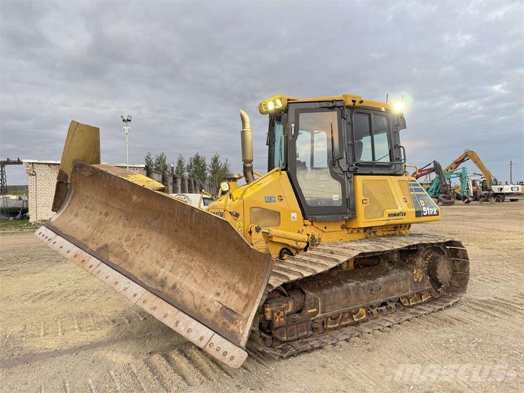 Komatsu D51PX-22 Dozere Beltegående