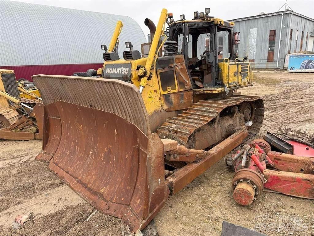 Komatsu D65WX-18 Dozere Beltegående