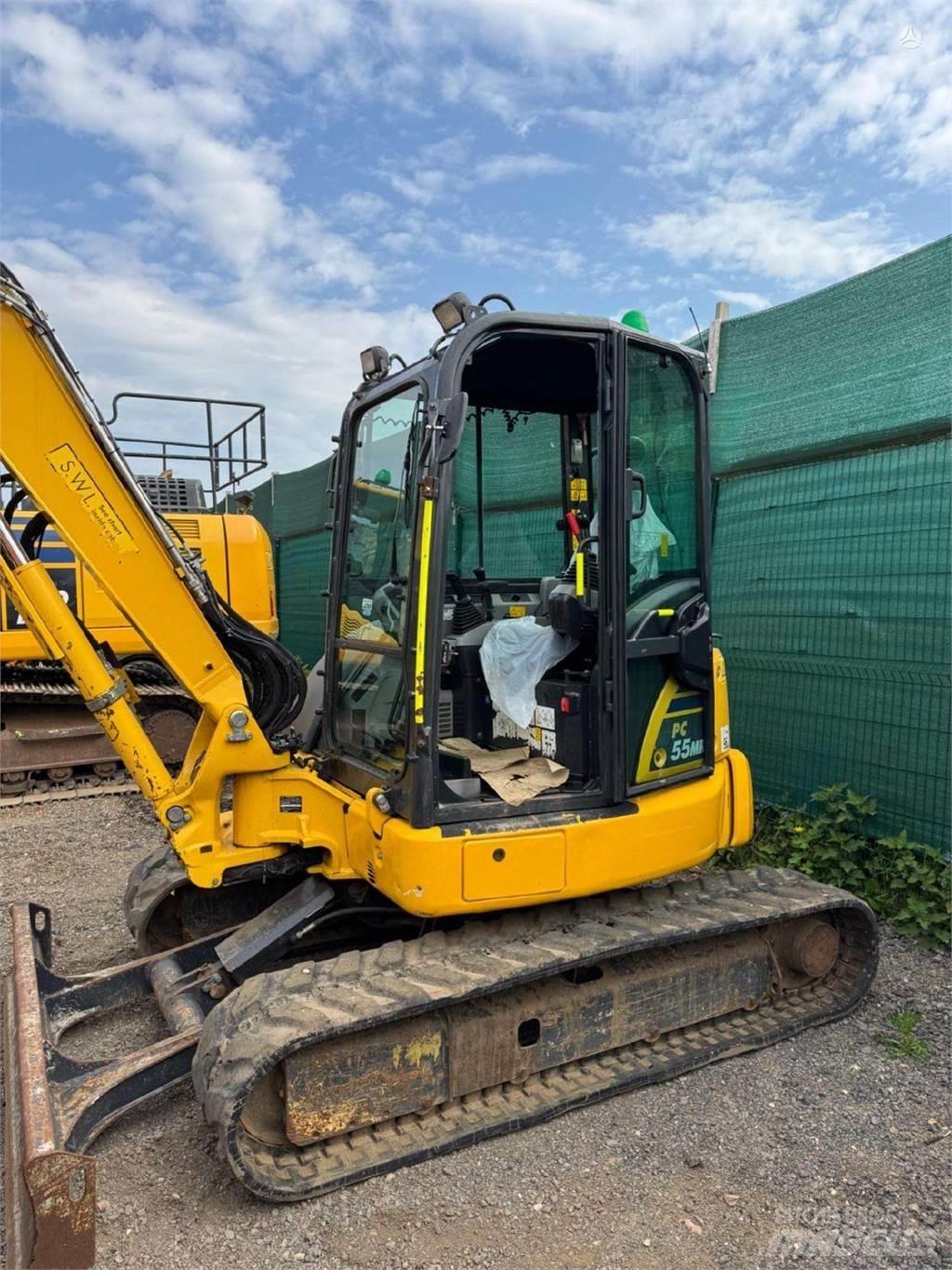 Komatsu PC55MR-5 Beltegraver