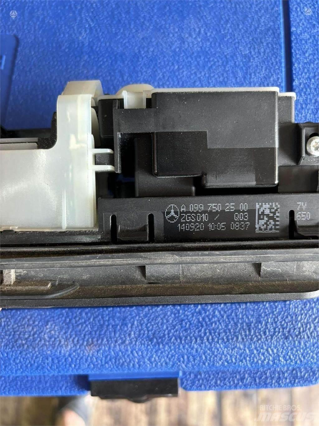 Mercedes-Benz  Anlegg - Annet